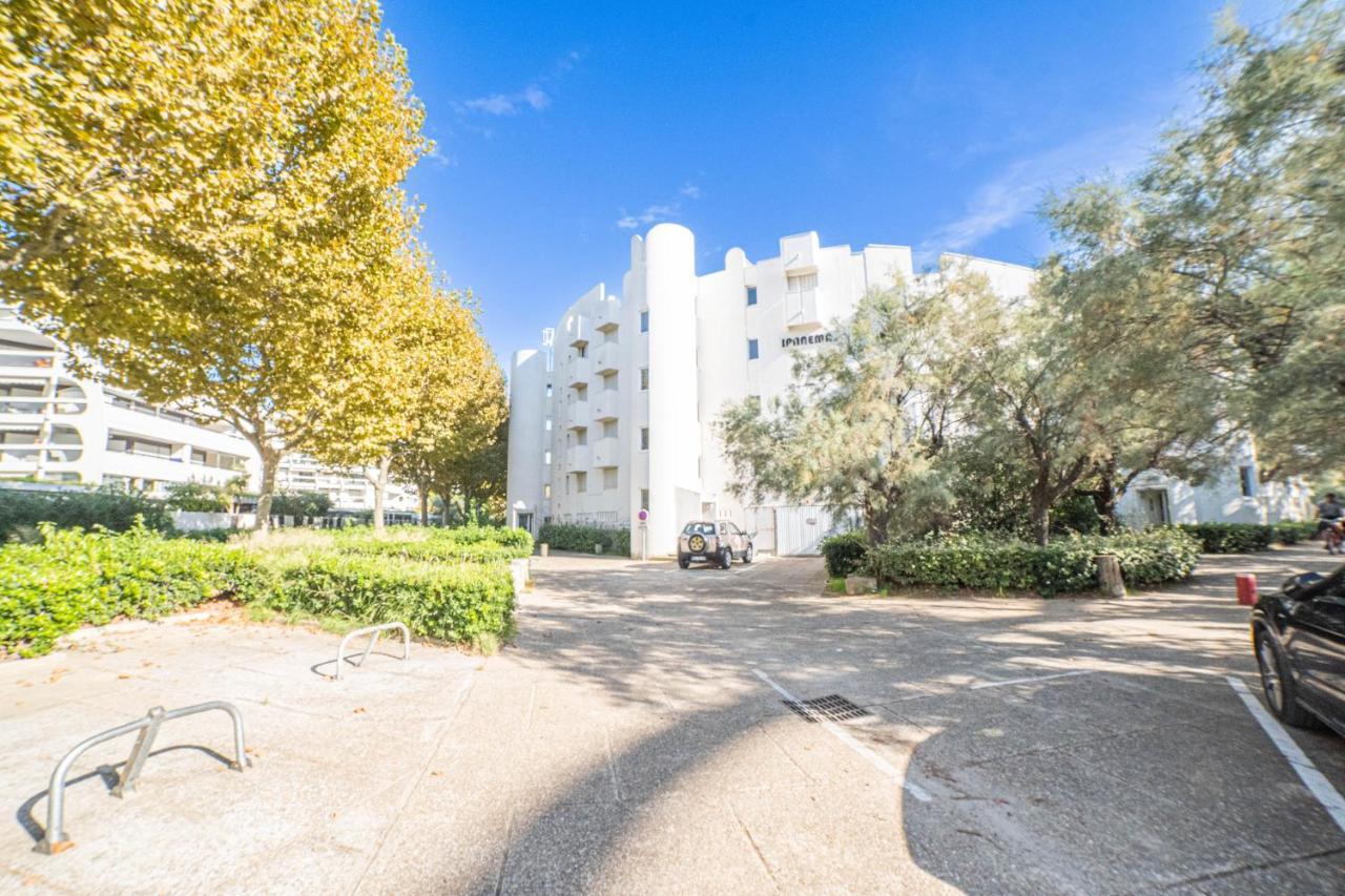Le Sunrise: Beachfront Comfort with Sea Views and Dual Terraces La Grande-Motte Exterior photo