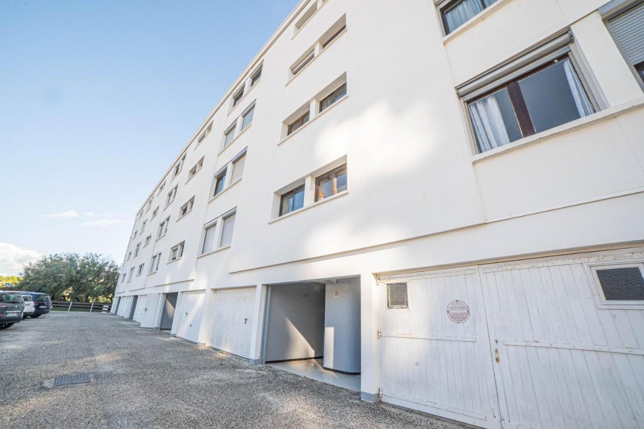 Le Sunrise: Beachfront Comfort with Sea Views and Dual Terraces La Grande-Motte Exterior photo